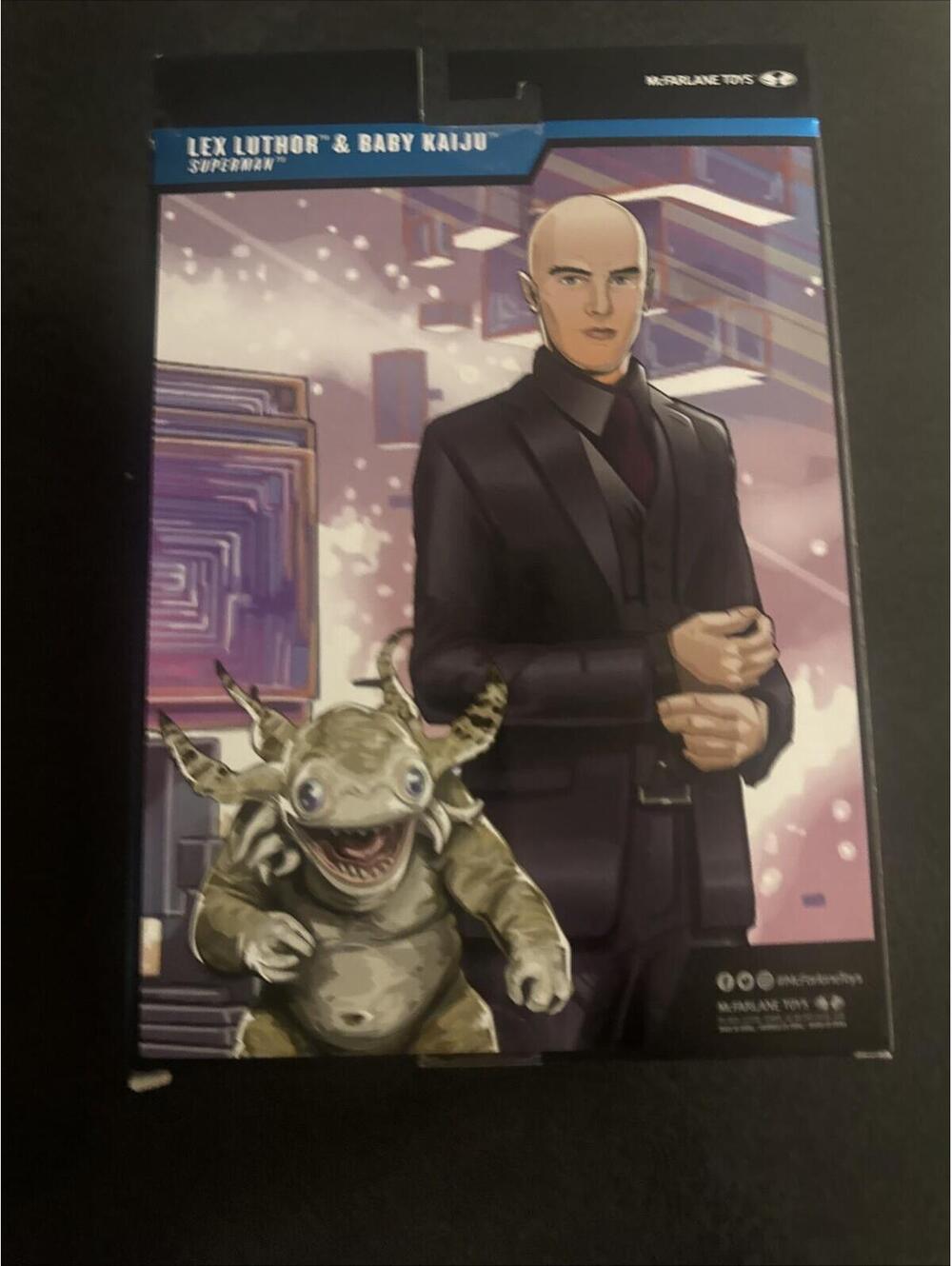 McFarlane Lex Luthor And Baby Kaiju DC Superman Deluxe Theatrical Edition. NIB. - Picture 2 of 2